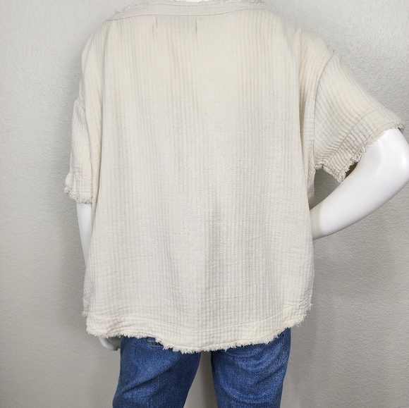 We The Free Oversized Raw Hem Beige Top Size Small - Picture 8 of 16